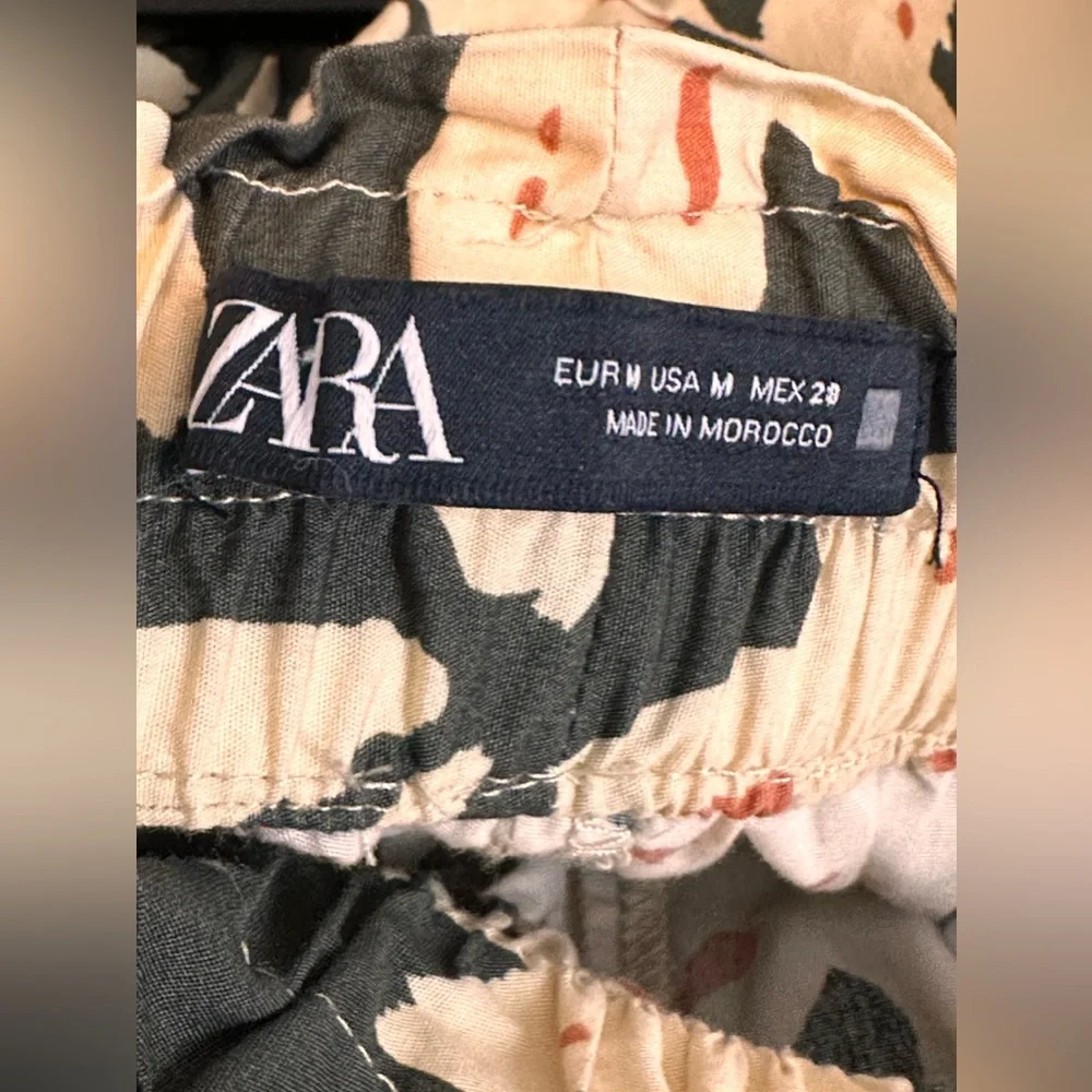 Zara Floral Green Floral Pullon High Waisted Cotton Trousers Women's Size Medium